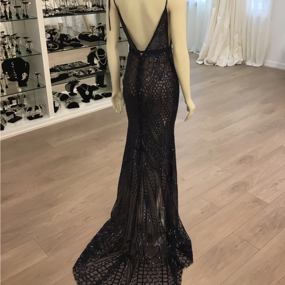 SAMPLE SALE! Tal Medina Stunning Couture Evening Gown - Picture 3 of 4